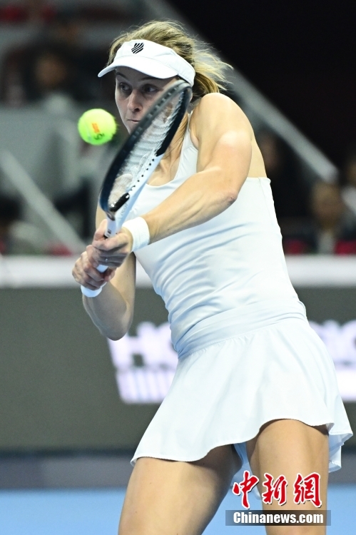 为比赛奠定 为比赛奠定